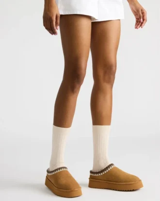 Selena-2 in pelle scamosciata color castagna Selena-2 in pelle scamosciata color castagna