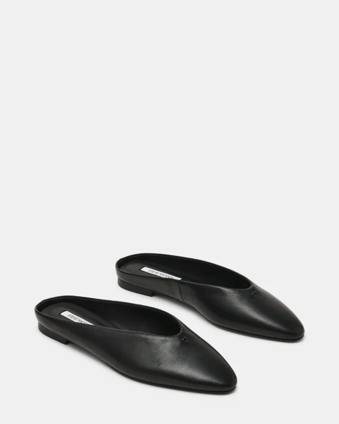 Sherman in pelle nera