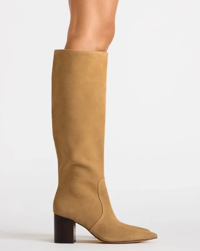 Skyline in pelle scamosciata color tortora Skyline in pelle scamosciata color tortora