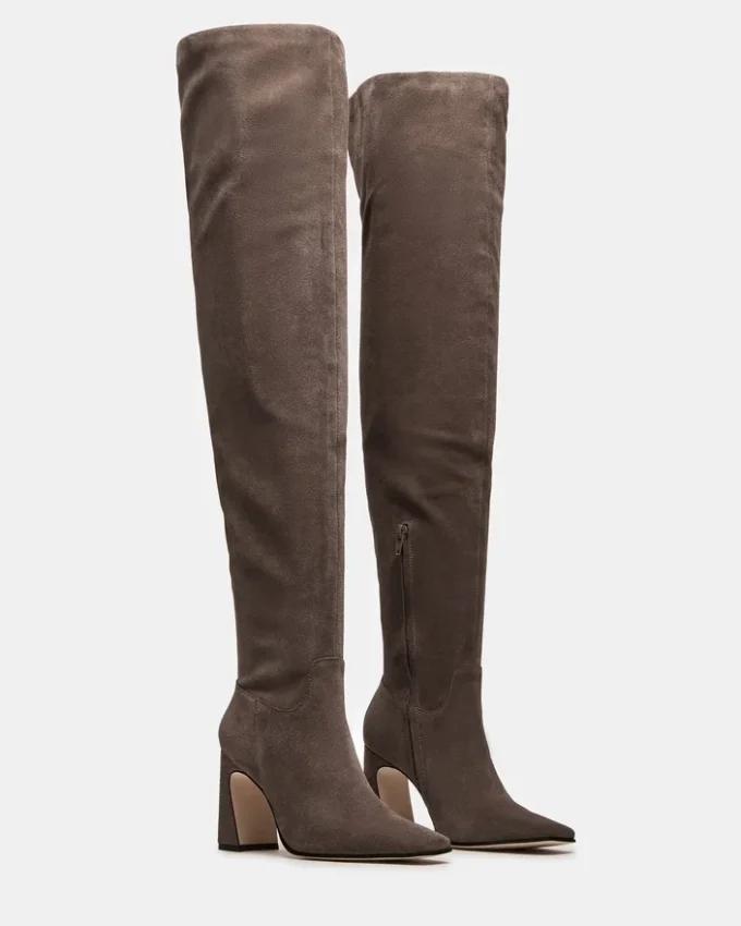 Stratus in pelle scamosciata grigia Stratus in pelle scamosciata grigia