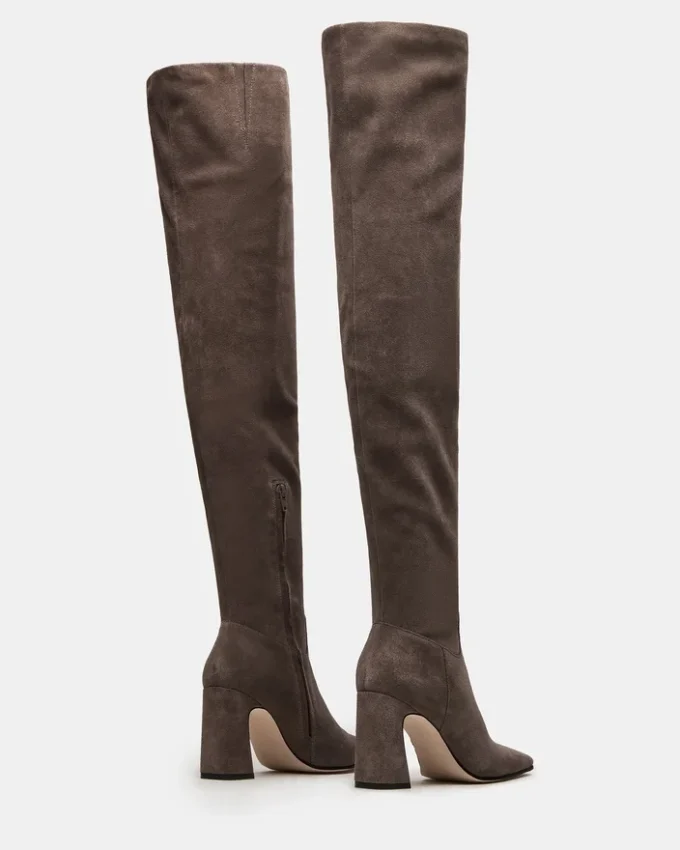 Stratus in pelle scamosciata grigia Stratus in pelle scamosciata grigia