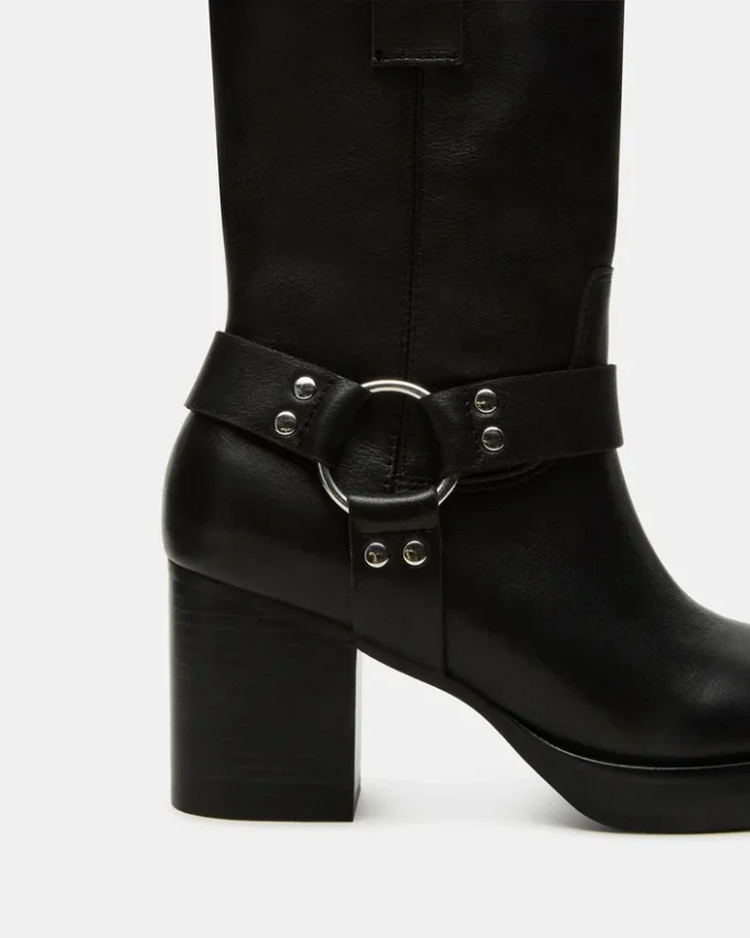 Topher in pelle nera