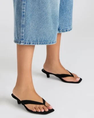 Tracie in camoscio nero