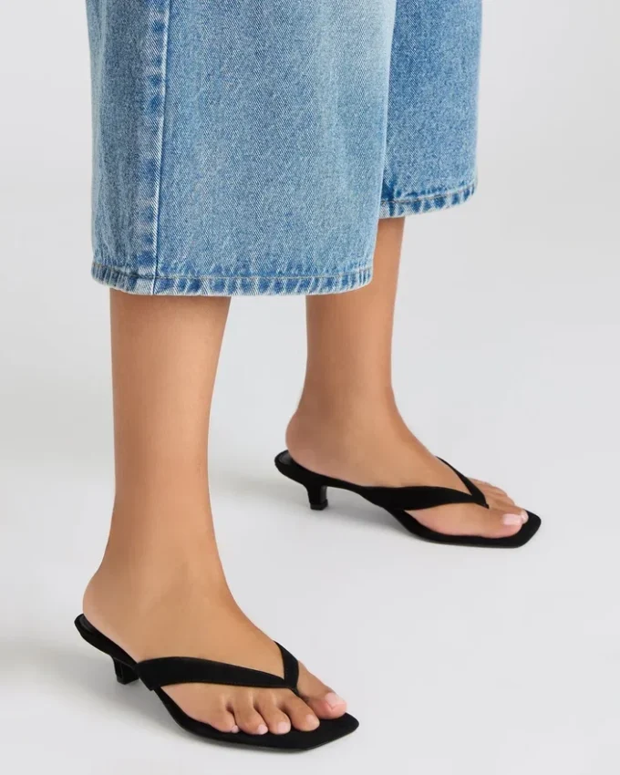 Tracie in camoscio nero Tracie in camoscio nero