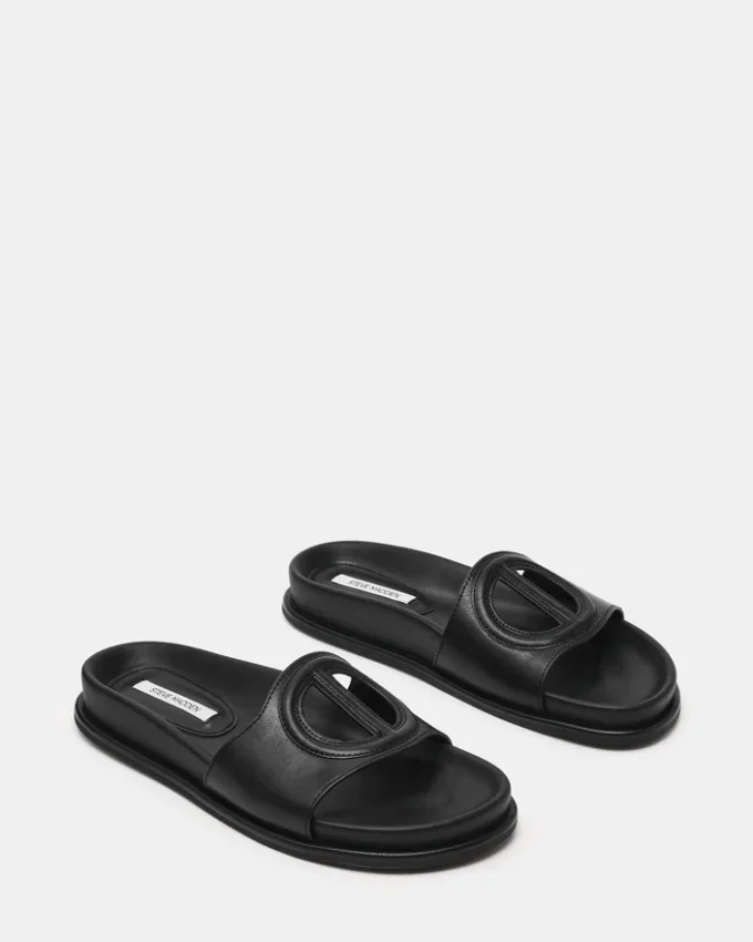 Zosia in pelle nera Zosia in pelle nera